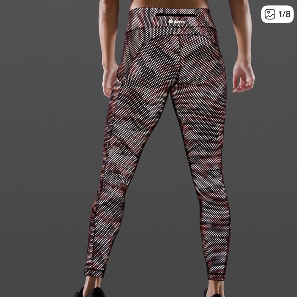 lululemon Patterned Reflective Tights - Black and Red seawheeze 2020